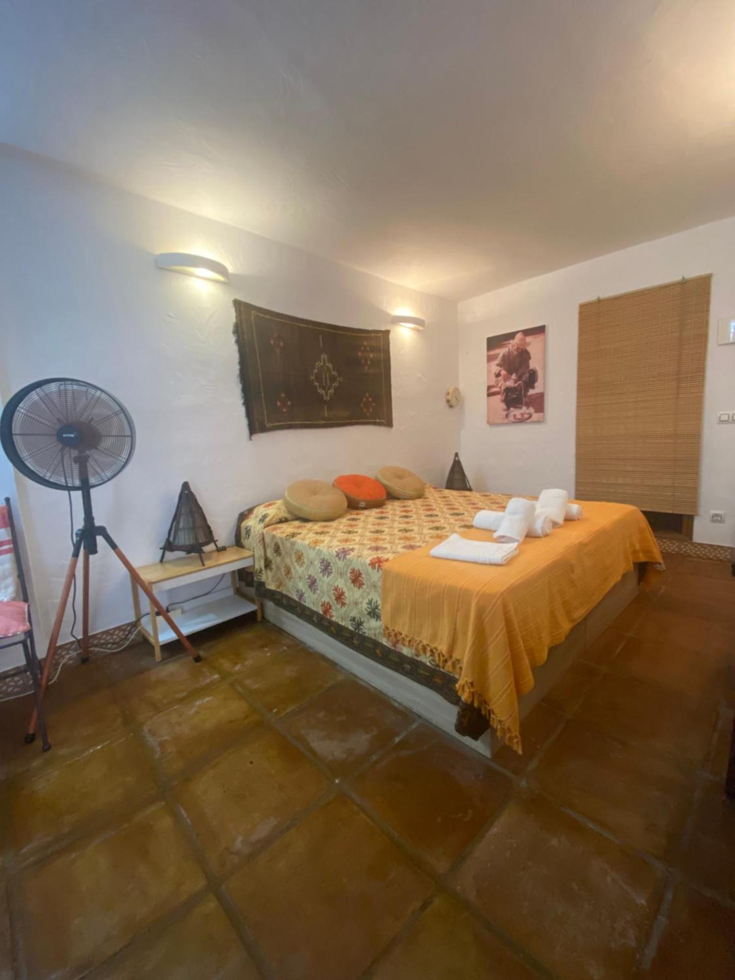 Cuarto Encantador Rustico Habitación en casa particular *